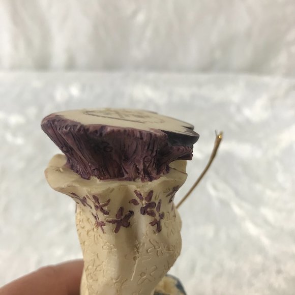 1996 Popular Imports Mom holding Baby Figurine - Picture 7 of 8